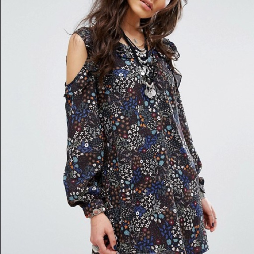 Glamorous Cold Shoulder Dress - Floral Print